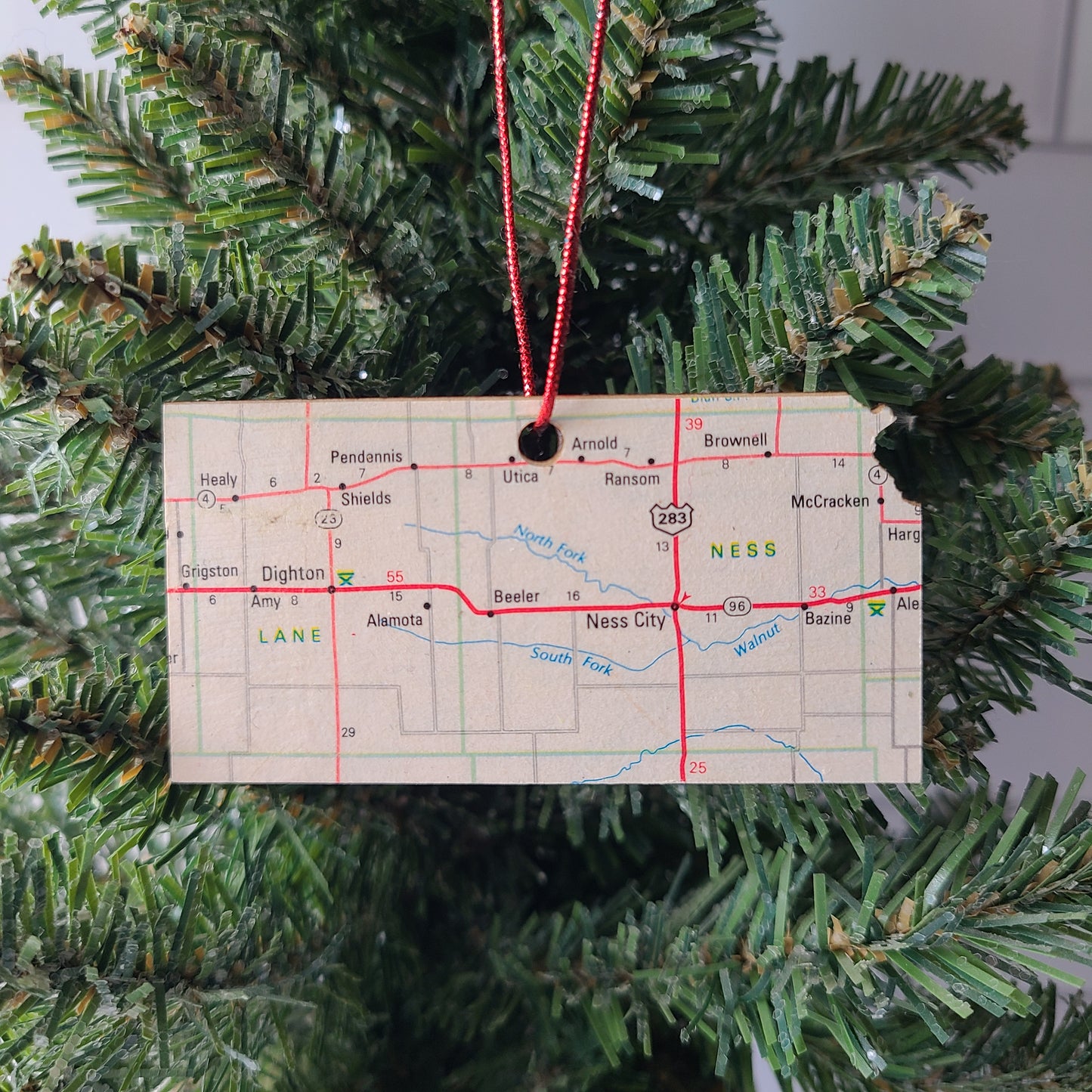 Dighton/Ness City, Kansas Ornament (1980)